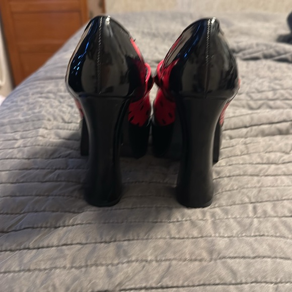 Ellie red and black heels - Picture 3 of 4